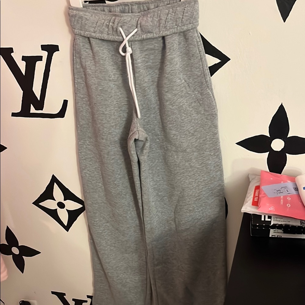 Gray Cotton-Blend Joggers with Ribbed Waistband and Drawstring